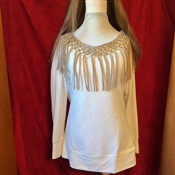 Top - Picture 2 of 8